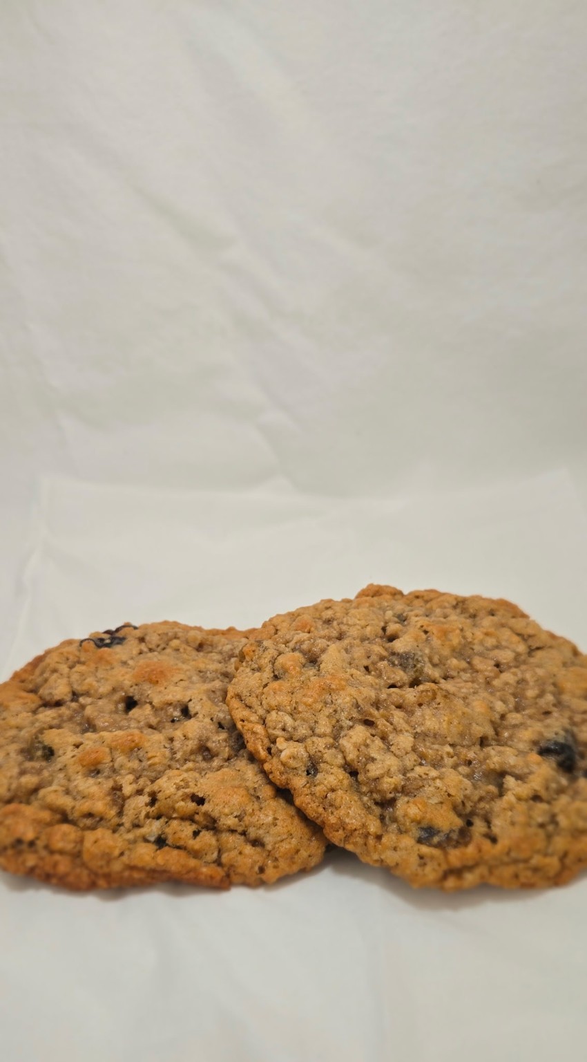 Dree Baked This Oatmeal Raisin cookies